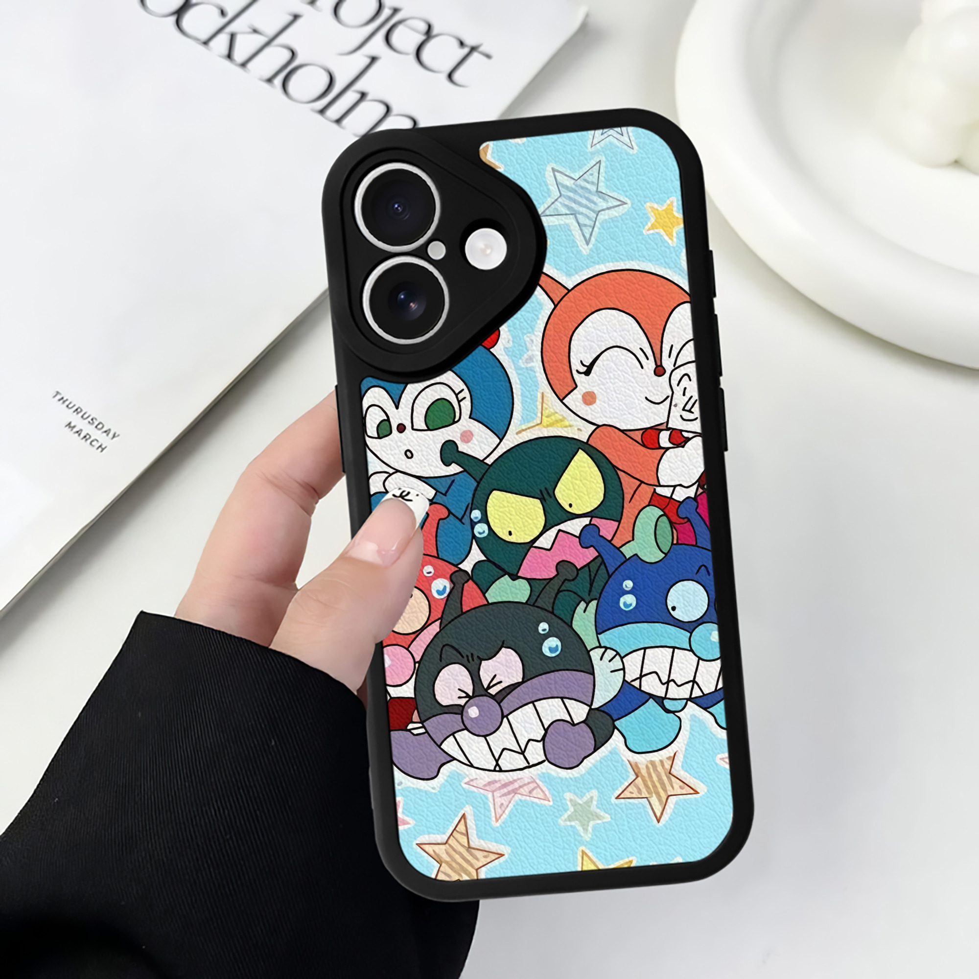 （画像用） アンパンマン Anpanman 【iPhone 16シリーズ対応】シリコンスマホケース（レザー調） 材質：シリコン